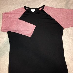LulaRoe Randy Tee - L